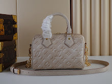 Premium Signature Shoulder Bag - Chic Women's Luxury Designer - NM4731