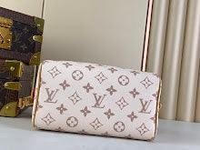 Chic Designer Tote Handbag - Luxury Premium Women's Fashion Bag - NM4442