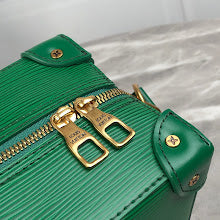Chic Designer Tote Handbag - Luxury Premium Women's Fashion Bag - NM4907