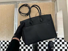 New Luxury Signature Top Handle Bag - Elegant Women's Designer Handbag - NM5753