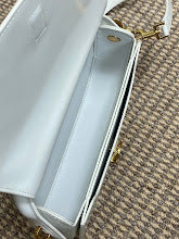 Luxury Signature Top Handle Bag - Elegant Women's Designer Handbag - NM3553