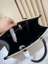 Chic Women's Crossbody Handbag - Luxury Premium Designer Style - NM4798