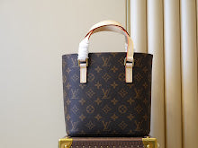 Luxury Signature Top Handle Bag - Elegant Women's Designer Handbag - NM4321