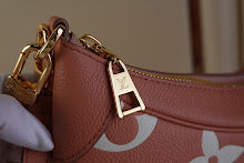 Premium Signature Shoulder Bag - Chic Women's Luxury Designer - NM4677