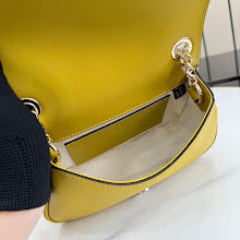 Luxury Signature Top Handle Bag - Elegant Women's Designer Handbag - NM4083