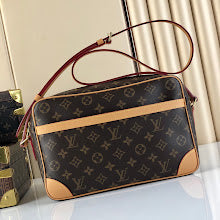 Designer Signature Tote - Premium Luxury Women's Fashion Bag - NM4298