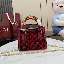Luxury Designer Shoulder Bag for Women - Premium Fashion Handbag - NM4039