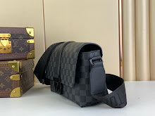 Premium Women's Crossbody Bag - Luxury Designer Fashion Accessory - NM4475