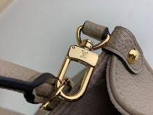 Luxury Designer Shoulder Bag for Women - Premium Fashion Handbag - NM4429