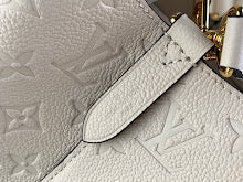 Chic Designer Tote Handbag - Luxury Premium Women's Fashion Bag - NM4564