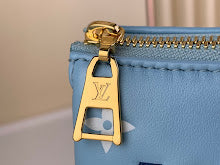 Chic Designer Satchel Bag - Luxury Women's Top Handle Handbag - NM5181