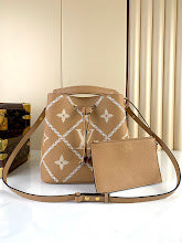 Chic Designer Crossbody Purse - Premium Luxury Women's Style - NM4788