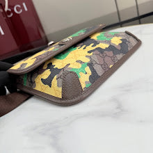 Luxury Iconic Crossbody Bag - Women's Elegant Designer Fashion - NM4055
