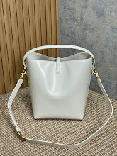 Chic Designer Satchel Bag - Luxury Women's Top Handle Handbag - NM3579