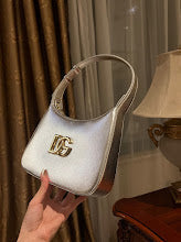 Chic Women's Shoulder Handbag - Luxury Premium Designer Style - NM7113