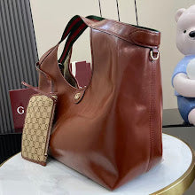 Designer Iconic Tote Handbag - Premium Luxury Women's Fashion - NM4048