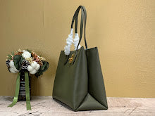 Designer Iconic Shoulder Bag - Luxury Women's Premium Fashion - NM5446