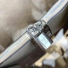Luxury Designer Shoulder Bag for Women - Premium Fashion Handbag - NM4201