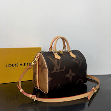 Premium Signature Shoulder Bag - Chic Women's Luxury Designer - NM4641
