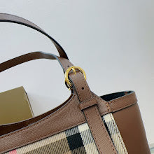 New Chic Women's Crossbody Handbag - Luxury Premium Designer Style - NM5716