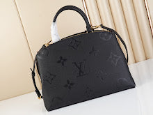 Premium Signature Crossbody - Chic Women's Luxury Designer Bag - NM4866