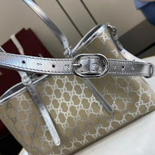 Premium Signature Shoulder Bag - Chic Women's Luxury Designer - NM4012