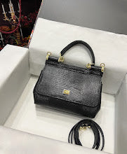 Designer Iconic Tote Handbag - Premium Luxury Women's Fashion - NM7040