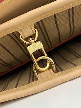 Luxury Large Tote Bag - Women's Premium Designer Fashion Handbag - NM4357