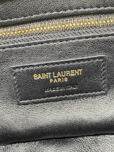 Luxury Signature Top Handle Bag - Elegant Women's Designer Handbag - NM3429