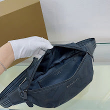 Luxury Structured Shoulder Bag - Women's Premium Designer Fashion - NM5607
