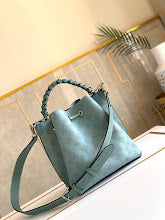 Premium Women's Shoulder Bag - Designer Luxury Fashion Accessory - NM4200
