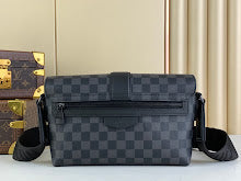 Premium Women's Crossbody Bag - Luxury Designer Fashion Accessory - NM4475