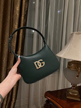 Premium Women's Crossbody Bag - Luxury Designer Fashion Accessory - NM6926