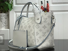 Chic Designer Tote Handbag - Luxury Premium Women's Fashion Bag - NM4254