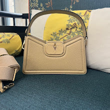 Premium Leather Crossbody Bag - Elegant Women's Designer Handbag - NM3018
