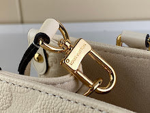 Premium Signature Crossbody - Chic Women's Luxury Designer Bag - NM4543