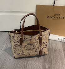 New Luxury Designer Tote Bag for Women - Premium Iconic Monogram Handbag - NM6292