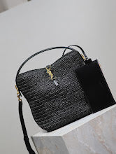 Designer Iconic Tote Handbag - Premium Luxury Women's Fashion - NM3438