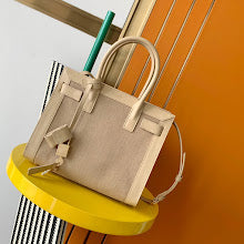 Chic Designer Tote Handbag - Luxury Premium Women's Fashion Bag - NM3244
