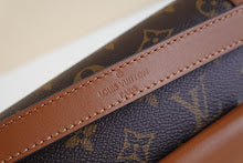 Chic Designer Crossbody Purse - Premium Luxury Women's Style - NM4561