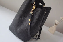 Chic Designer Shoulder Handbag - Premium Luxury Women's Style - NM5036