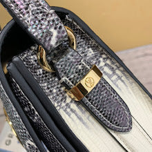 Chic Women's Shoulder Handbag - Luxury Premium Designer Style - NM4186