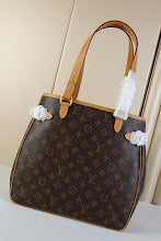 Designer Heritage Top Handle Bag - Premium Luxury Women's Fashion - NM4327