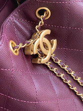 New Premium Signature Shoulder Bag - Chic Women's Luxury Designer - NM6004