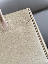 New Premium Women's Shoulder Bag - Designer Luxury Fashion Accessory - NM5839