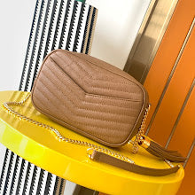 Luxury Iconic Crossbody Bag - Women's Elegant Designer Fashion - NM3707