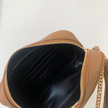 Luxury Iconic Crossbody Bag - Women's Elegant Designer Fashion - NM3707
