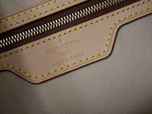 Chic Designer Shoulder Handbag - Premium Luxury Women's Style - NM4318