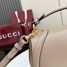 Premium Signature Crossbody - Chic Women's Luxury Designer Bag - NM4081