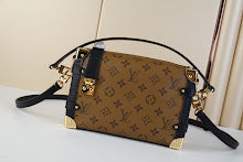 Designer Iconic Shoulder Bag - Luxury Women's Premium Fashion - NM4651